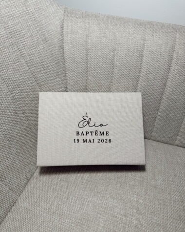 Boîte photo baptême avec prénom et date